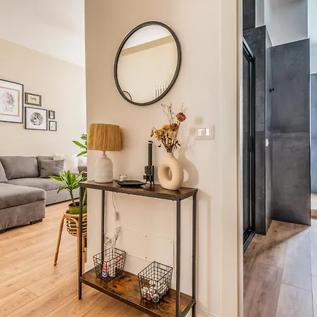 4 Pax Wi-fi Lorenteggio Daire *