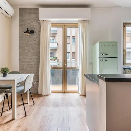 Apartment 4 Pax Wi-fi Lorenteggio Mailand
